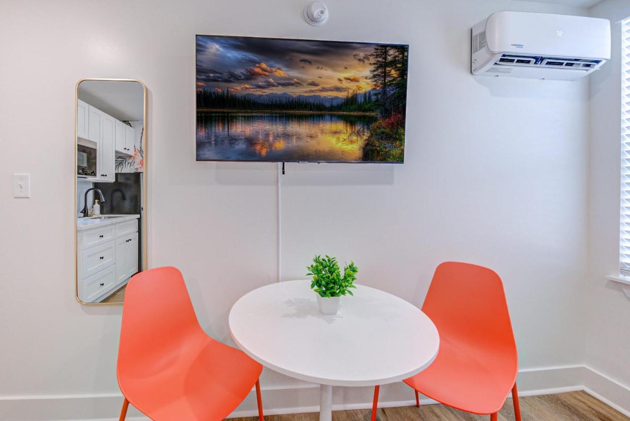 In Living Coral Studio Apartment Galveston Exteriör bild